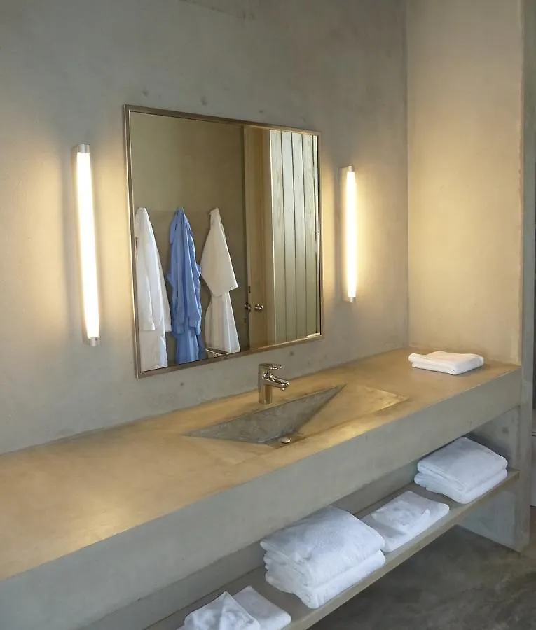 Отель Hix Island House Вьекес